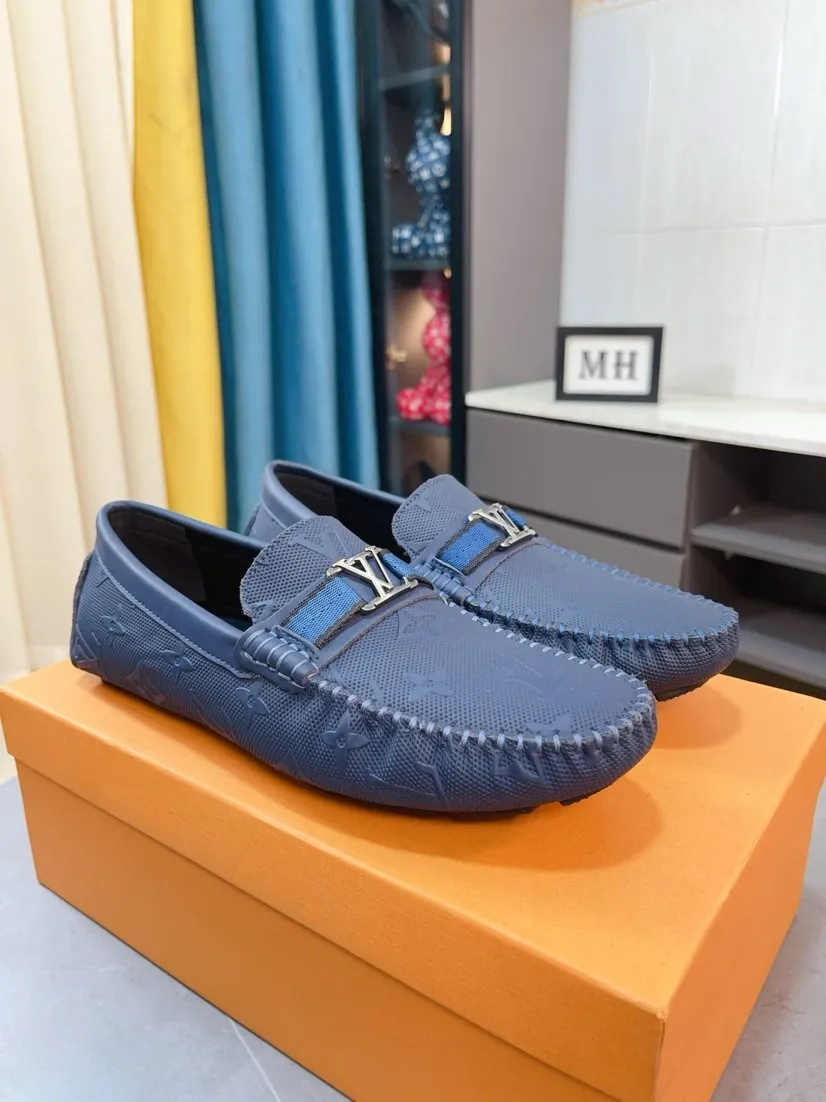Men's men's shoes💰400🌹🌹[LV Louis Vuitton] New men's beanie shoes💝💝.. Top-grade imported cowhide embossed➕Comfortable leather lining. It is extremely skin-friendly and comfortable, feels very delicate, and the shape is very correct! Perfectly reflects the three-dimensional sense, code number: 38-44